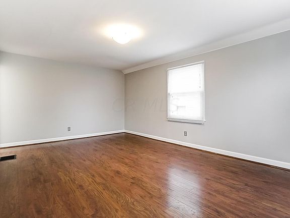 2nd image of 677 E Jeffrey Pl