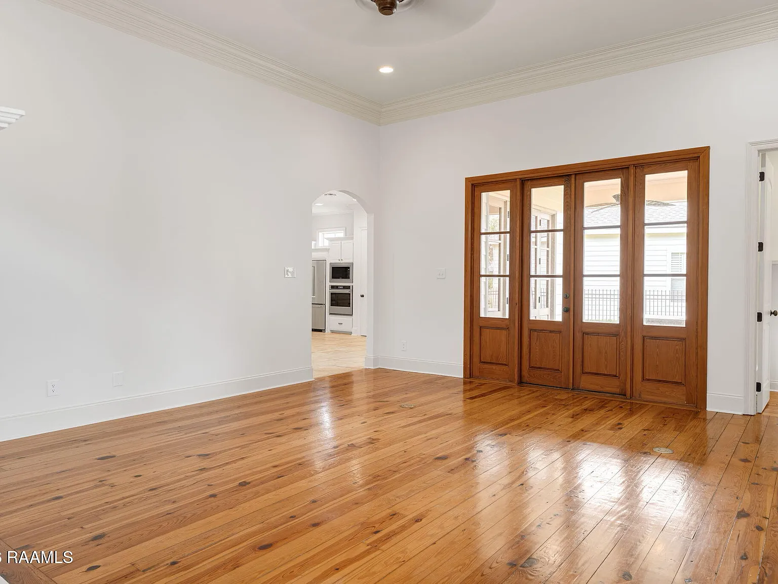 3 bed, 2.5 bath, 2251 sqft, $2,500 — Photo 4