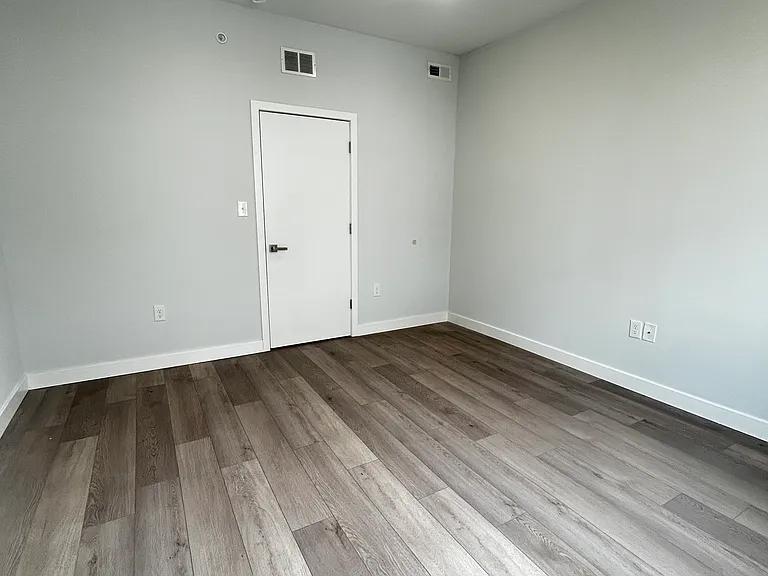 2216 N Marshall St #3 — Photo 7