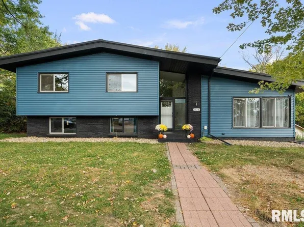 1125 22nd Ave, Silvis, IL 61282