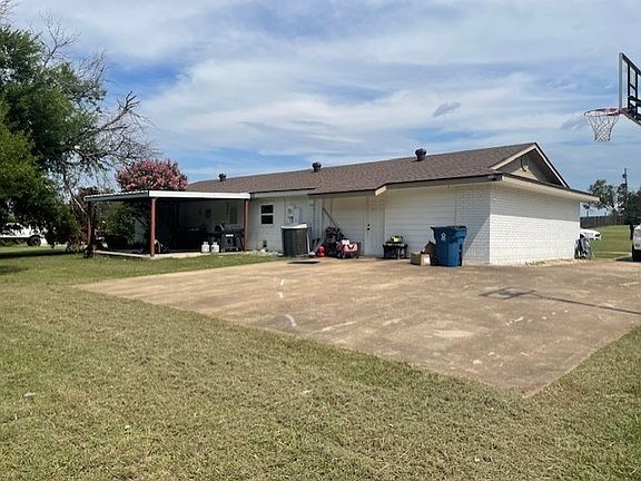 5th image of 130 Castleman Cir