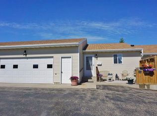 2014 13th St NW, Minot, ND 58703