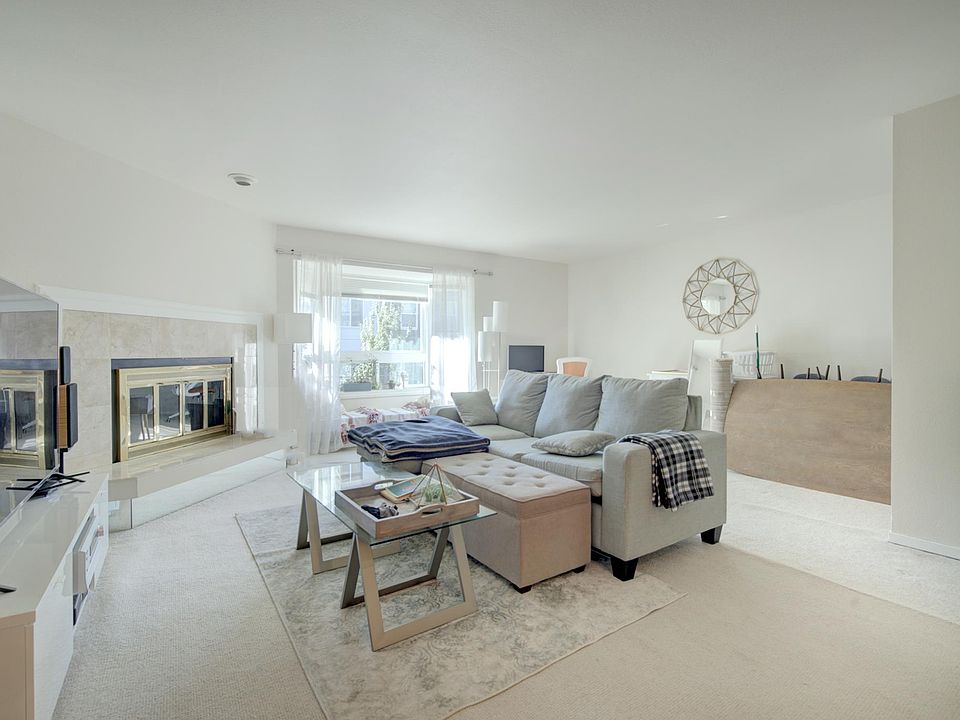1st image of 210 Boylston Ave E APT 203
