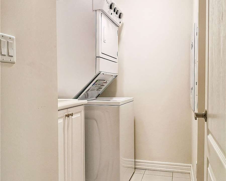2nd image of 16 Presquile Ln