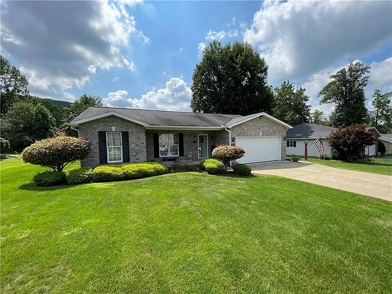 516 Bennington Pl photo 1