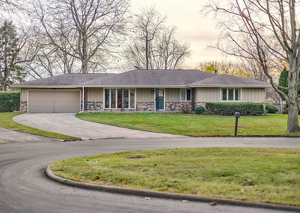 1st image of 4699 Brougham Dr