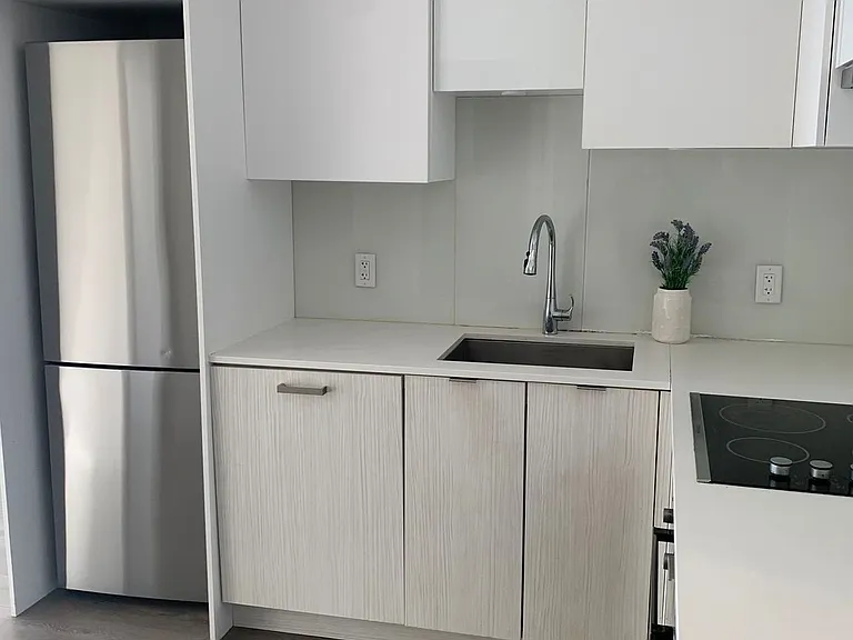 195 Redpath Ave #2606 — Photo 4
