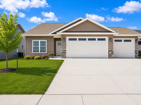 1868 Redbud Cir, Eldridge, IA 52748