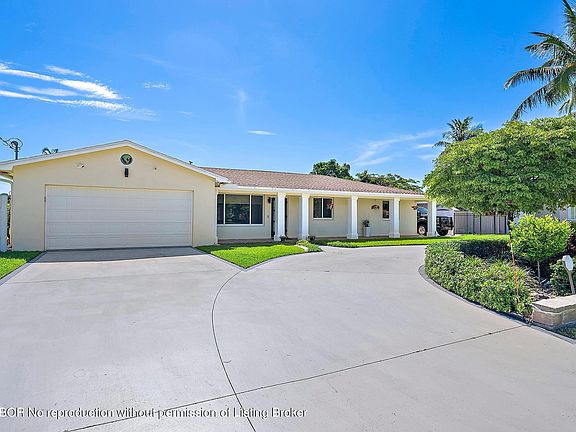 4th image of 1114 Carambola Cir