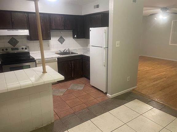 2nd image of 7976 Shady Oak Trl APT 198