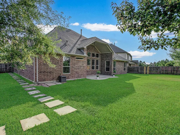 20214 Overland Hills Ln — Photo 37