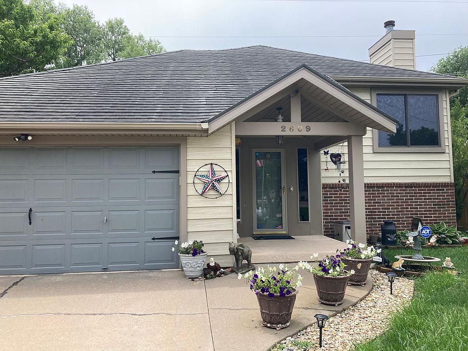 1st image of 2609 Kirkwood Dr