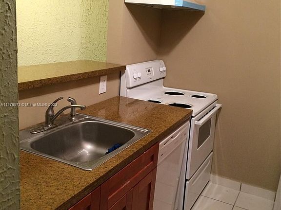 5th image of 10500 SW 108th Ave APT B402