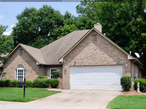 396 Holland Lakes Dr S, Pelham, AL 35124