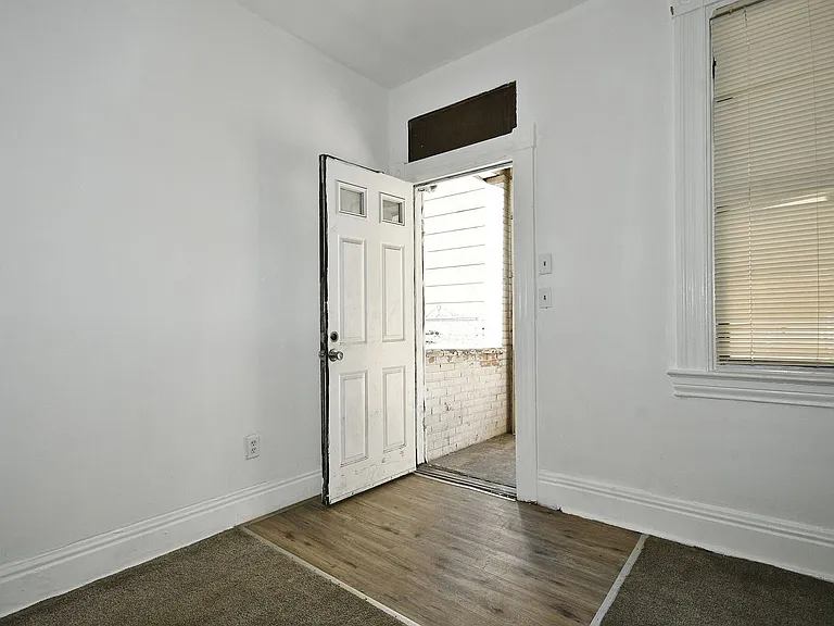 208 Pattison Ave #1 — Photo 5