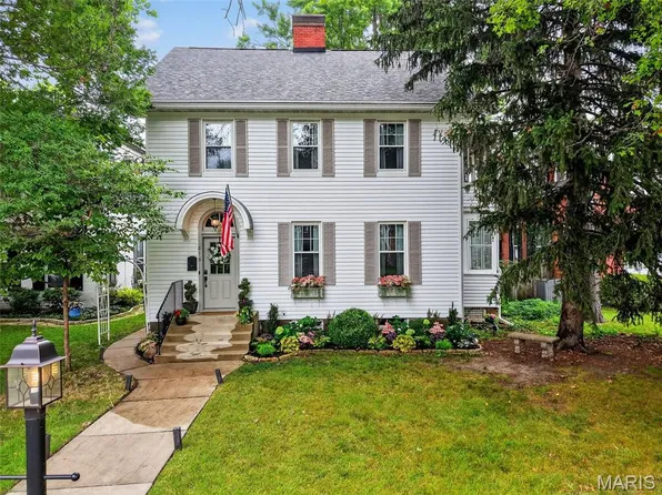 816 Monroe St, Saint Charles, MO 63301