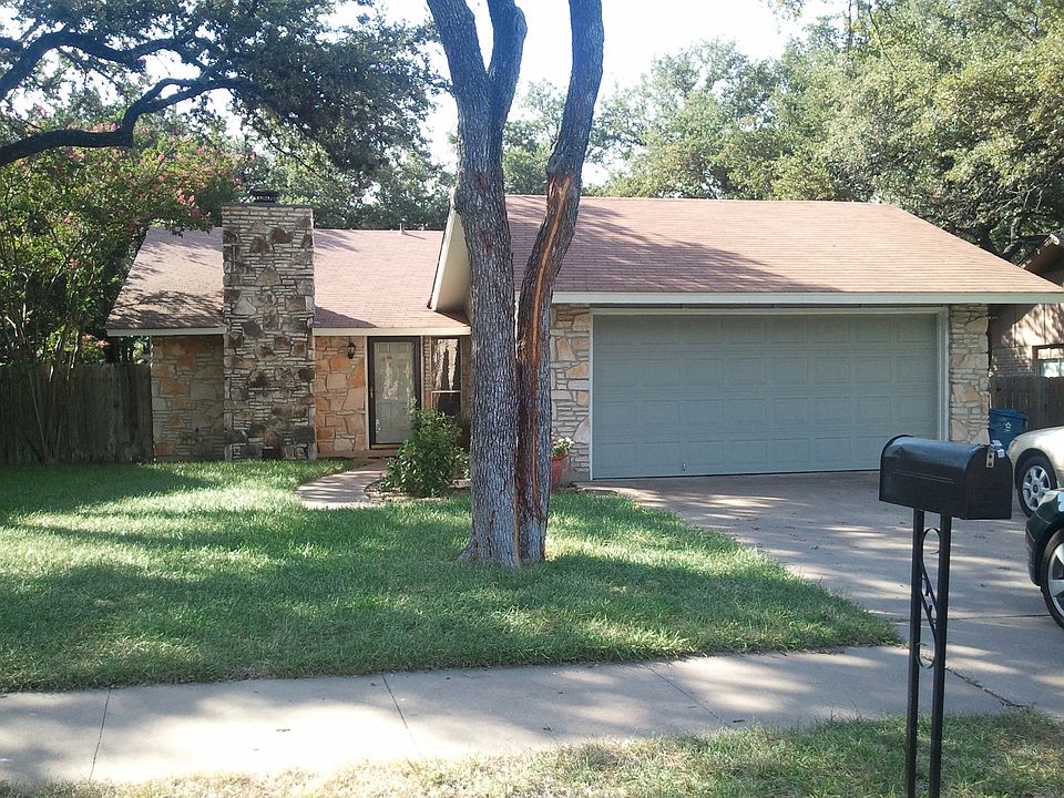 1st image of 10034 Woodland Village Dr