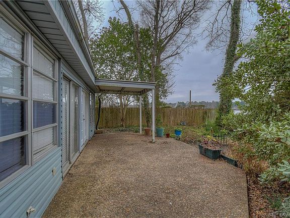 4th image of 1416 Cross Lake Cir
