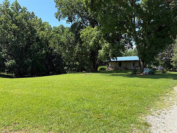 2nd image of 575 Steam Mill Rd