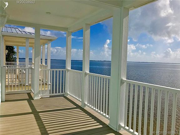 3rd image of 431 N Intercoastal Dr
