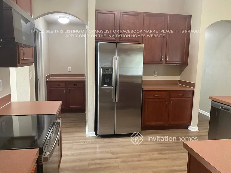1714 Garden View St — Photo 6
