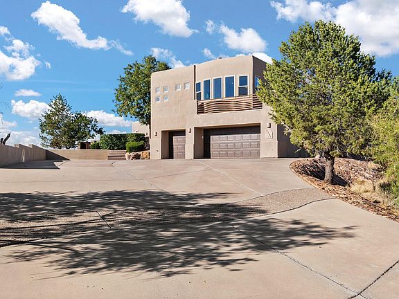 4th image of 9353 Topanga Ct NE