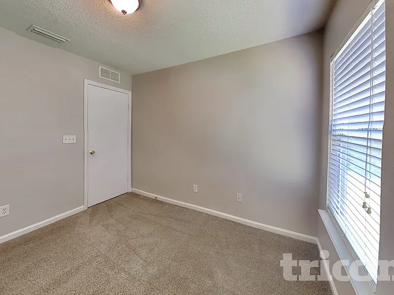 137 Brays Island Ln — Photo 14