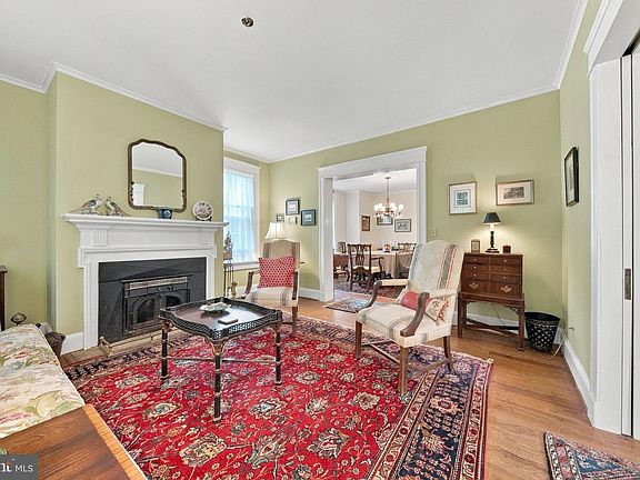 5th image of 212 Washington Ave