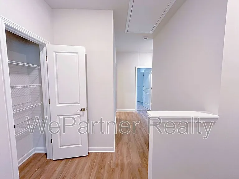 2614 Mills Commons Dr — Photo 10
