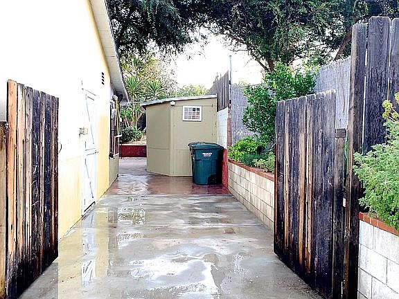 Driveway extra parking