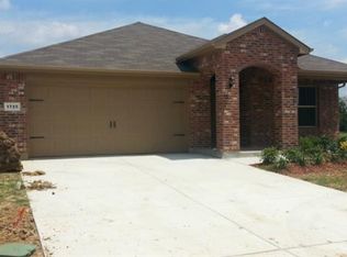 1725 Kings Glen Ln, Fort Worth, TX 76140