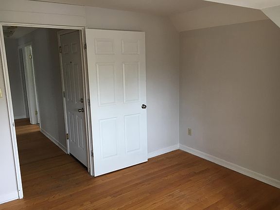 4th image of 20 Cuyler Ave APT 4