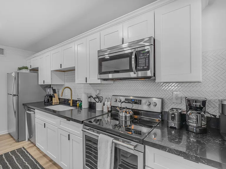 6943 E Granada Rd — Photo 2