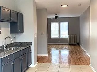 1463 E 68th St, Chicago, IL 60637