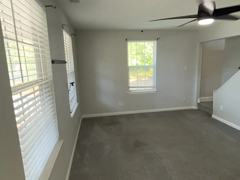 2604 Elkhart St — Photo 5