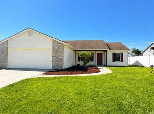 1415 Apex Dr, Kendallville, IN 46755