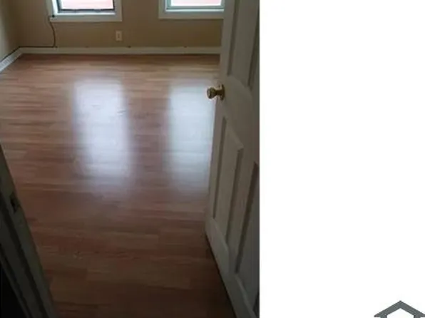 710 Hallett St #3B, Bridgeport, CT 06608