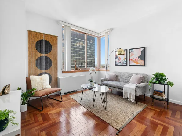 524 East 72nd Street image 1 of 11