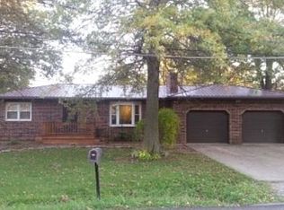 810 W Richardson St, Gallatin, MO 64640