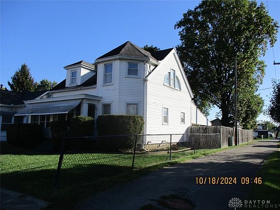 3rd image of 917 Madison Ave
