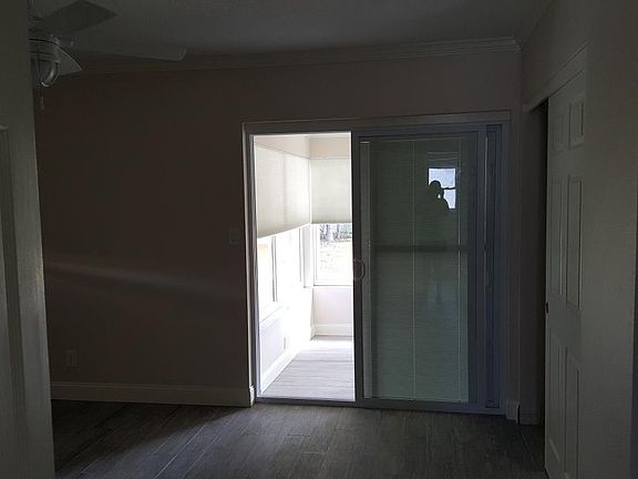 3rd image of 5296 37th Way S