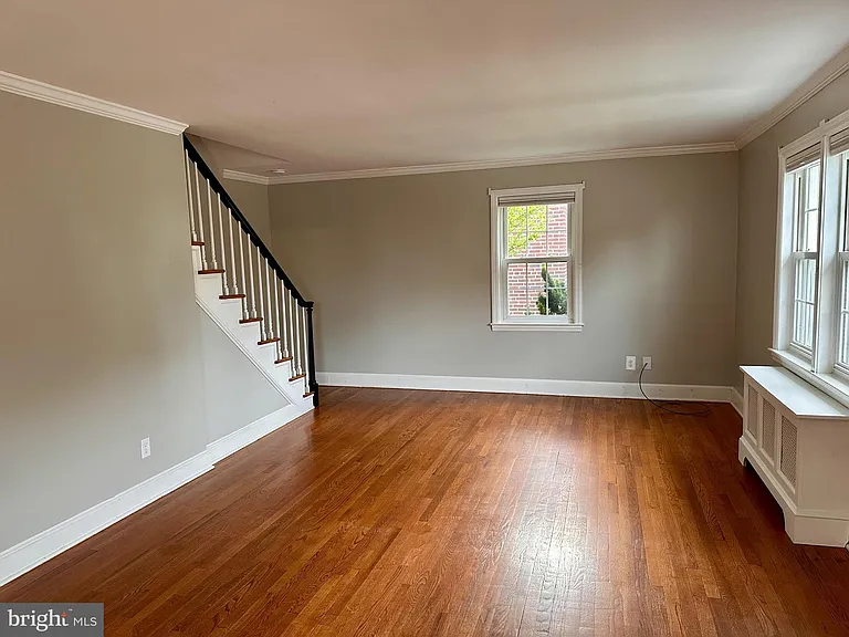 110 W 14th St — Photo 3