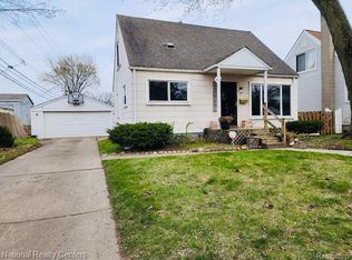 18880 Indian, Redford, MI 48240