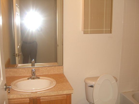 4th image of 3001 Laurel Park Ln Unit 307