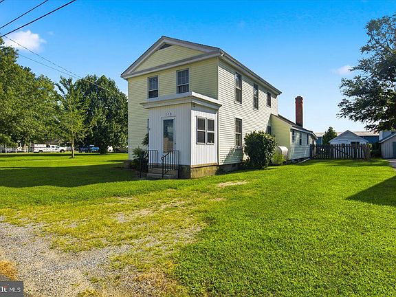 3rd image of 158 Wright St