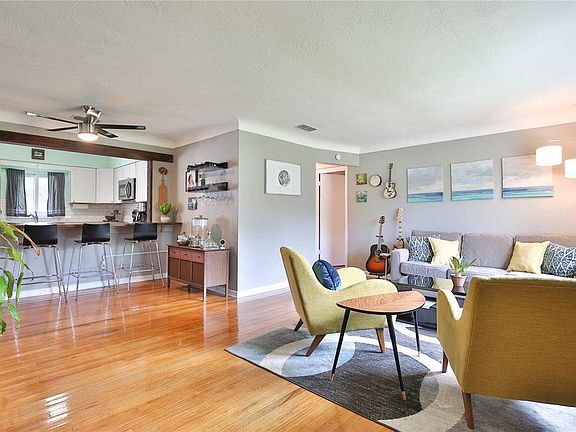 5th image of 2319 Murilla Way S