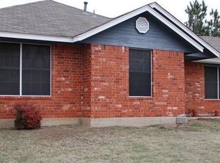 6846 NW Willow Springs Dr, Lawton, OK 73505