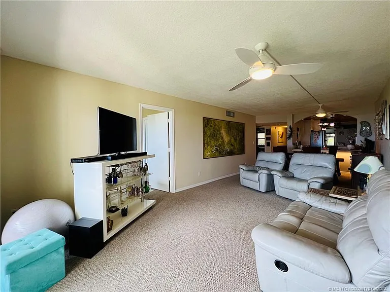 10044 S Ocean Dr #206 — Photo 21