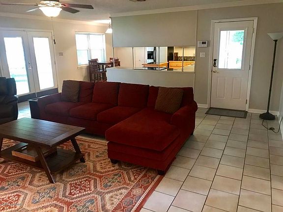 3rd image of 108 Plainview Dr