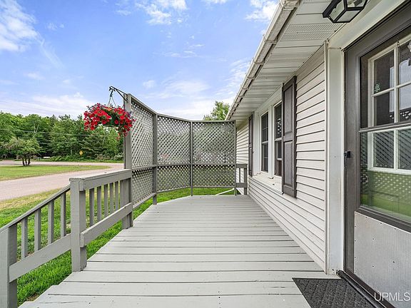 5th image of 2117 Deer Lake Ave